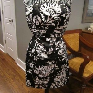 Gorgeous Sleeveless Dress - WHBM - Size 2